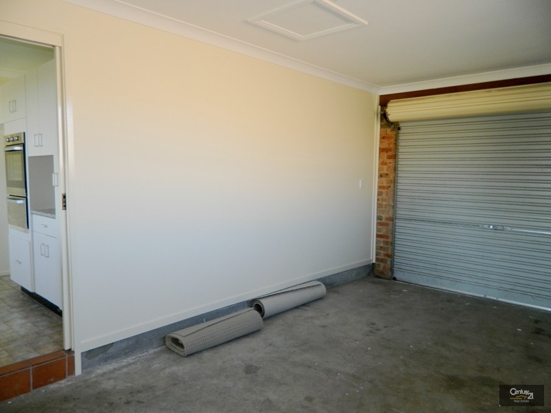 31 Decora Crescent, Warabrook NSW 2304