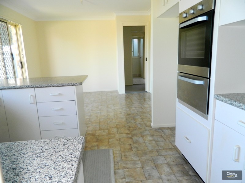 31 Decora Crescent, Warabrook NSW 2304