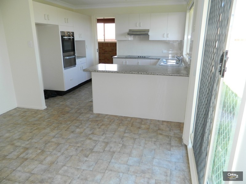 31 Decora Crescent, Warabrook NSW 2304