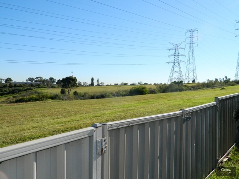 31 Decora Crescent, Warabrook NSW 2304