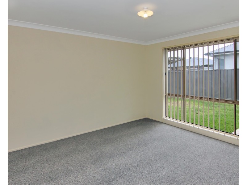 94 Northlakes Drive, Cameron Park NSW 2285