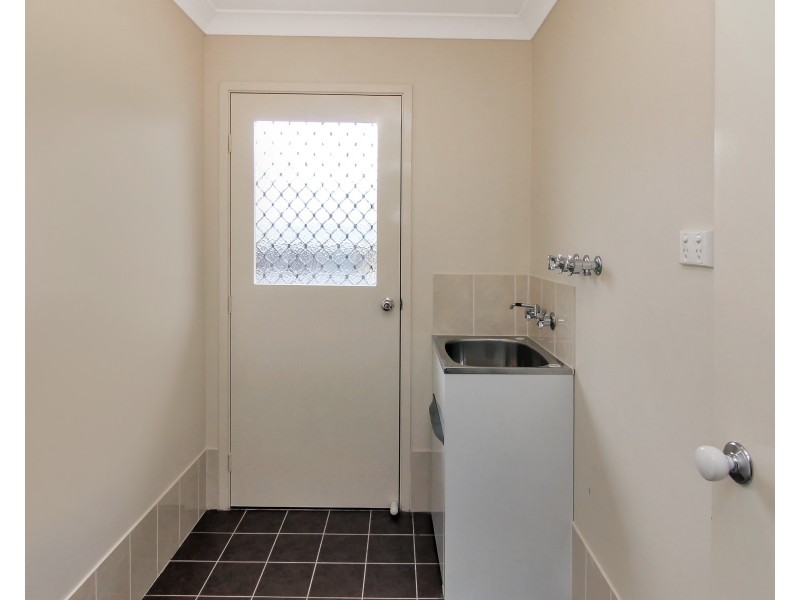 94 Northlakes Drive, Cameron Park NSW 2285