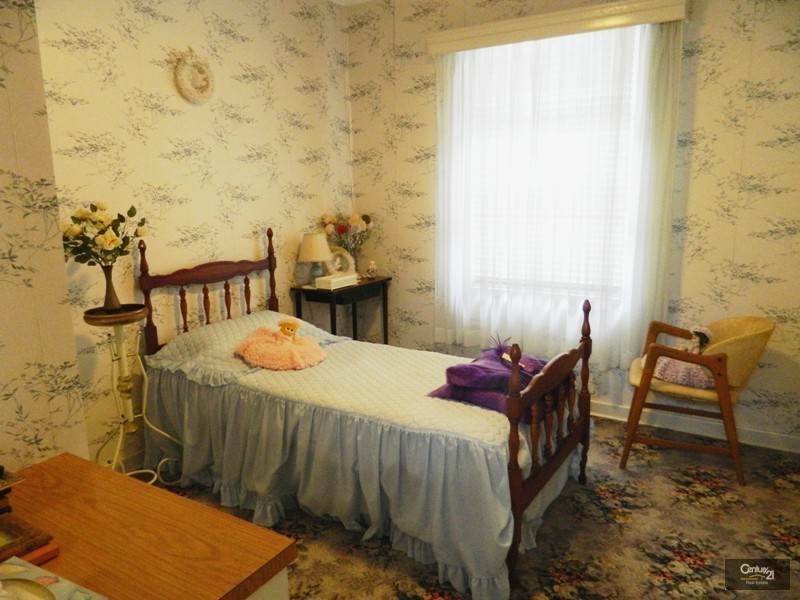 2 Lucas Crescent, Adamstown Heights NSW 2289