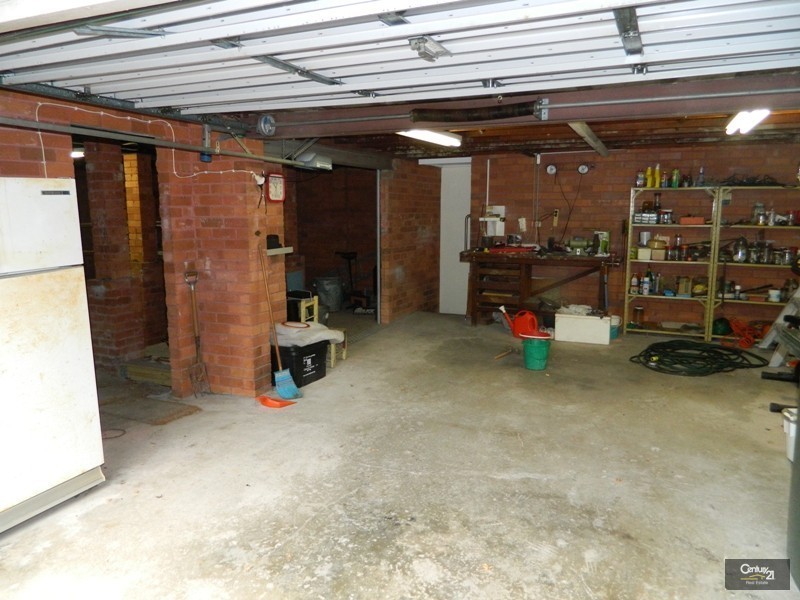 2 Lucas Crescent, Adamstown Heights NSW 2289