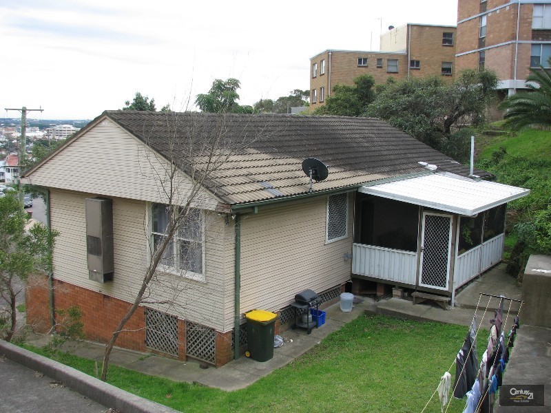 31 Nesca Parade, Cooks Hill NSW 2300