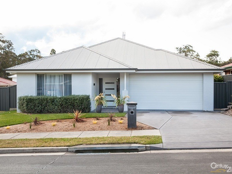 92 Northlakes Drive, Cameron Park NSW 2285