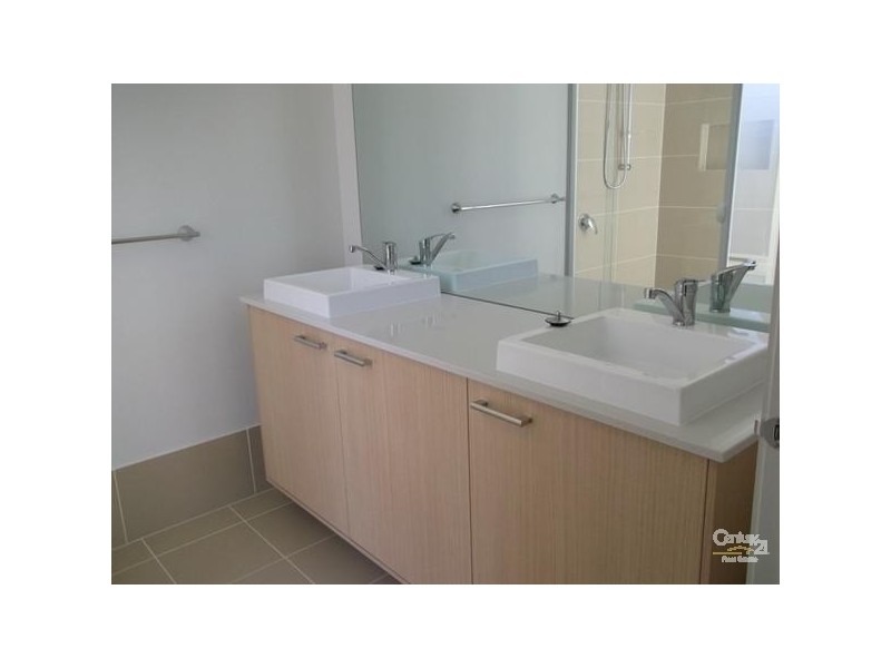 92 Northlakes Drive, Cameron Park NSW 2285