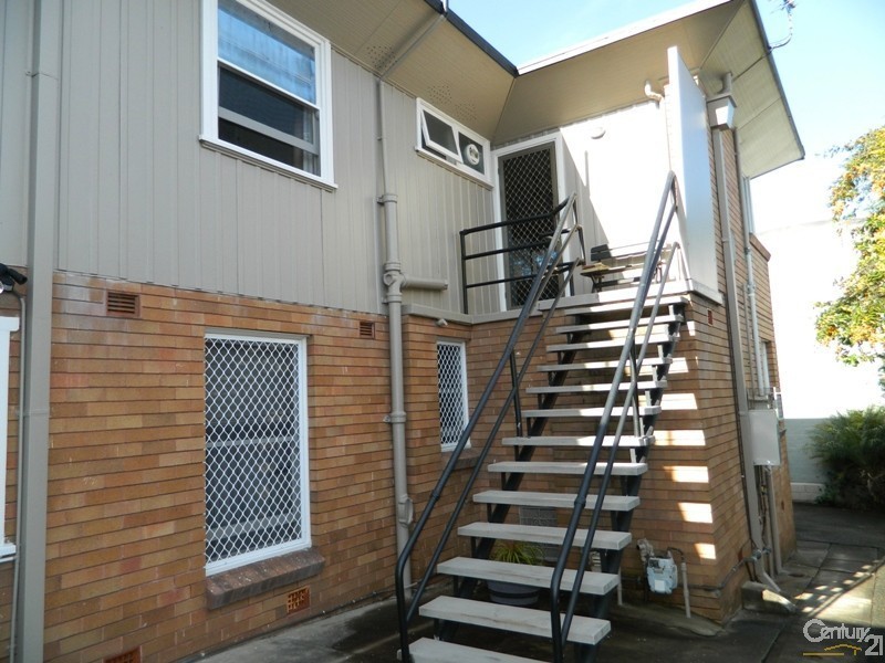 3/4 Mosbri Crescent, The Hill NSW 2300