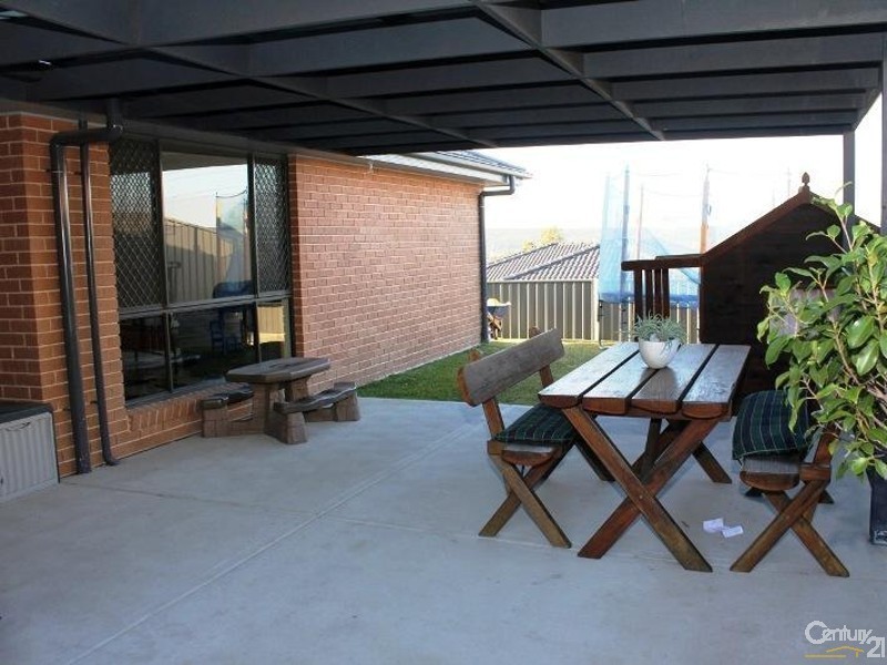 36 Ripon Way, Macquarie Hills NSW 2285