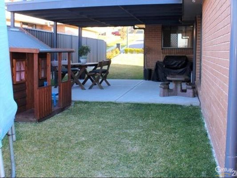 36 Ripon Way, Macquarie Hills NSW 2285