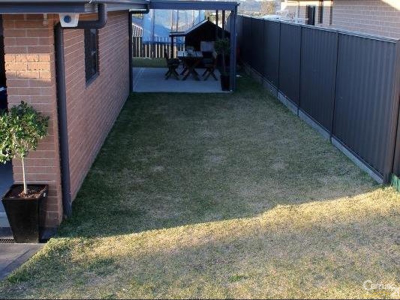 36 Ripon Way, Macquarie Hills NSW 2285