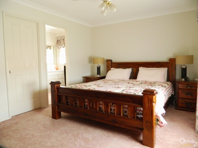 16 Lemonwood Circuit, Thornton NSW 2322