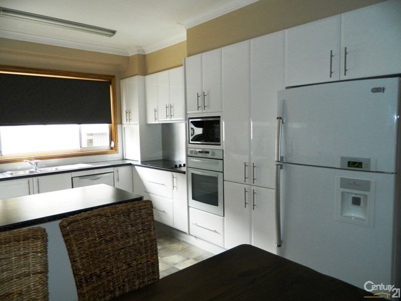 19 Howell Street, Kotara NSW 2289