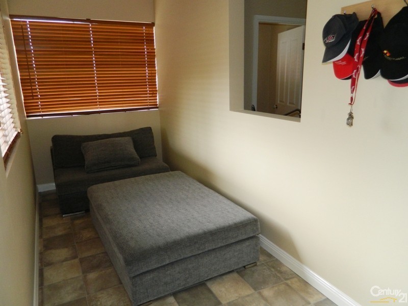 19 Howell Street, Kotara NSW 2289