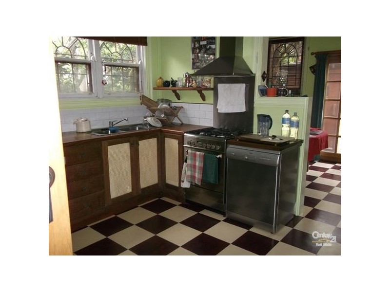 17 Glovers Lane, Cooks Hill NSW 2300