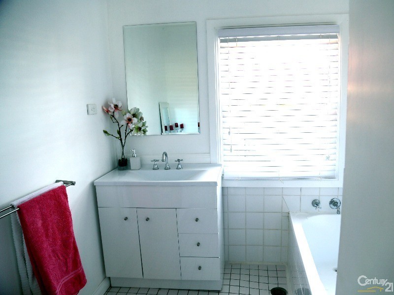 30 Sandgate Road, Wallsend NSW 2287