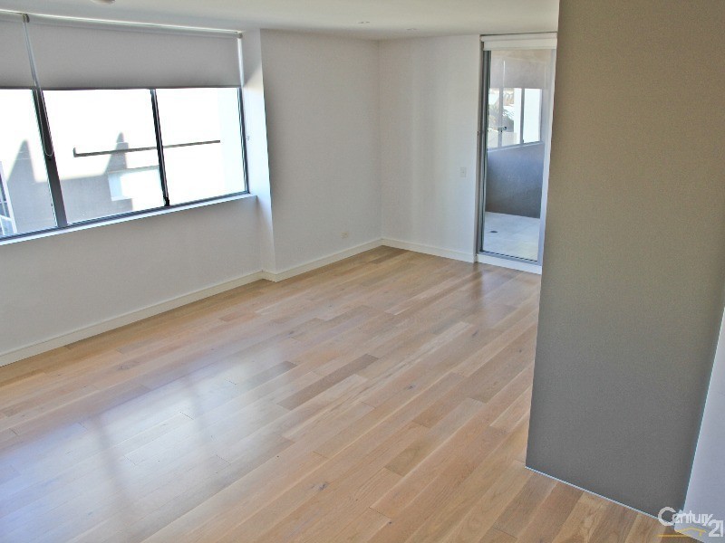 404/4 Honeysuckle Drive, Newcastle NSW 2300