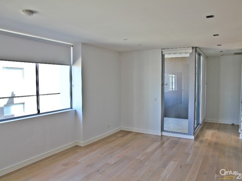 404/4 Honeysuckle Drive, Newcastle NSW 2300