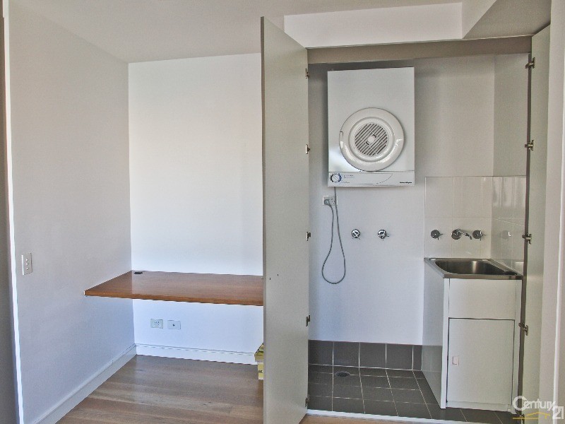 404/4 Honeysuckle Drive, Newcastle NSW 2300