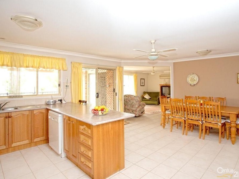 24 Laurina Avenue, Thornton NSW 2322