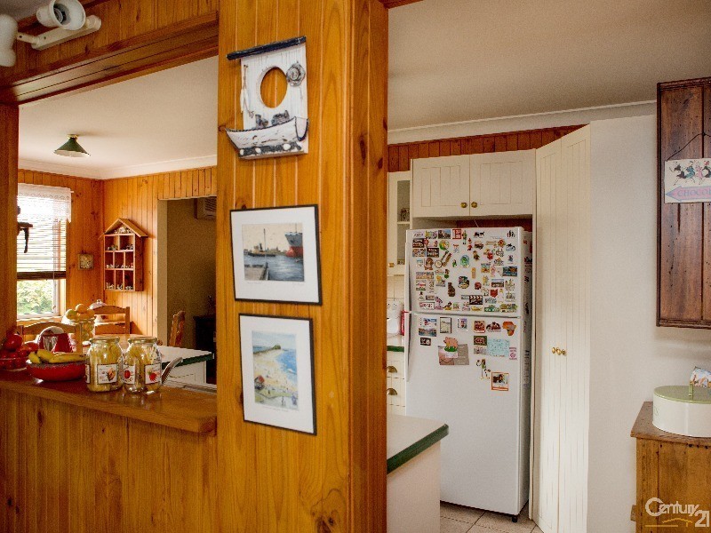 2 Beron Street, Elermore Vale NSW 2287