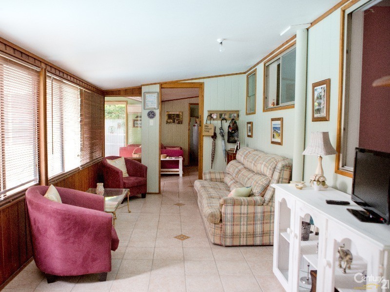 2 Beron Street, Elermore Vale NSW 2287