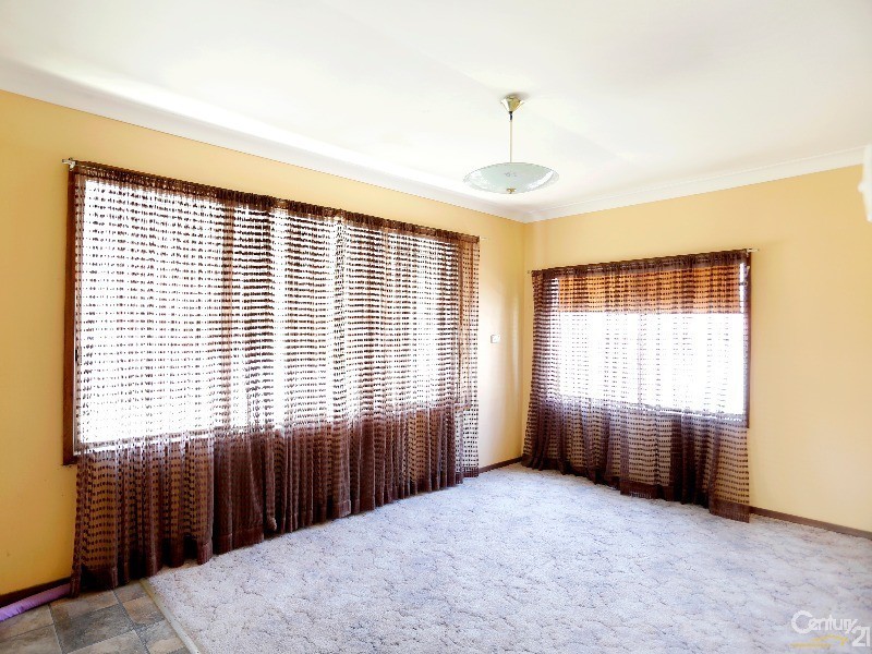 27 Irelands Avenue, Mayfield NSW 2304