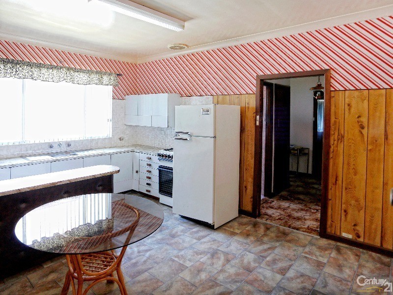 27 Irelands Avenue, Mayfield NSW 2304