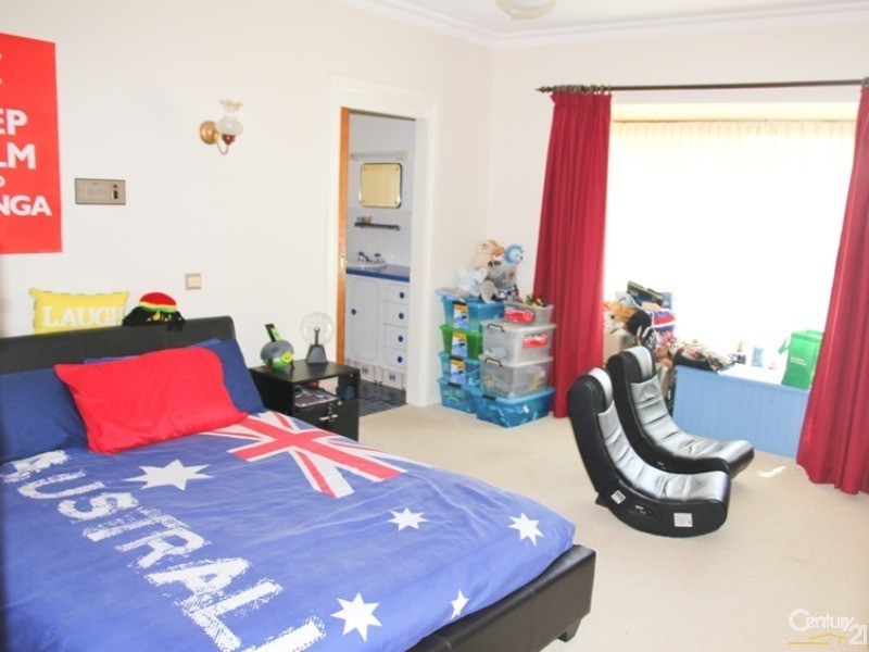 95 James Road, Medowie NSW 2318