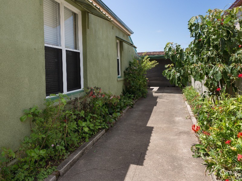 18 Cowper Street, Georgetown NSW 2298