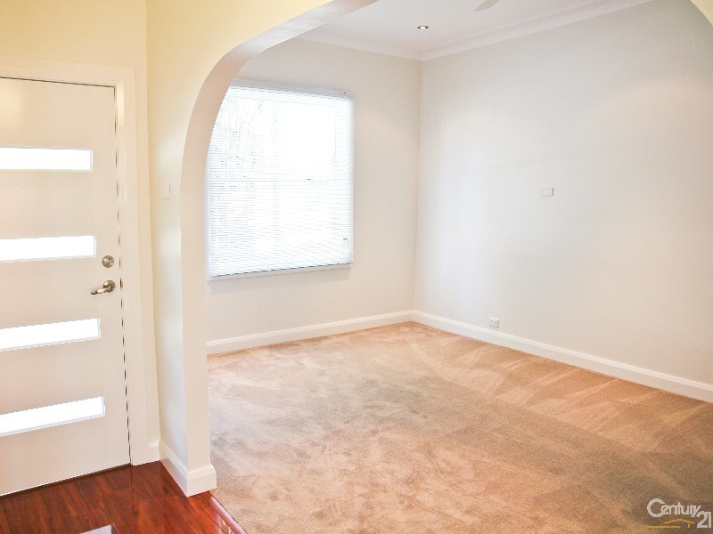 6 St James Road, New Lambton NSW 2305