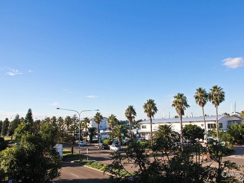 4/74 Hannell Street, Wickham NSW 2293