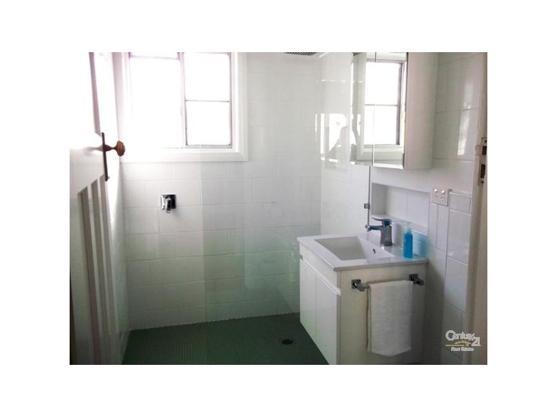 24 Cram Street, Merewether NSW 2291