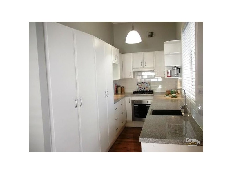 24 Cram Street, Merewether NSW 2291