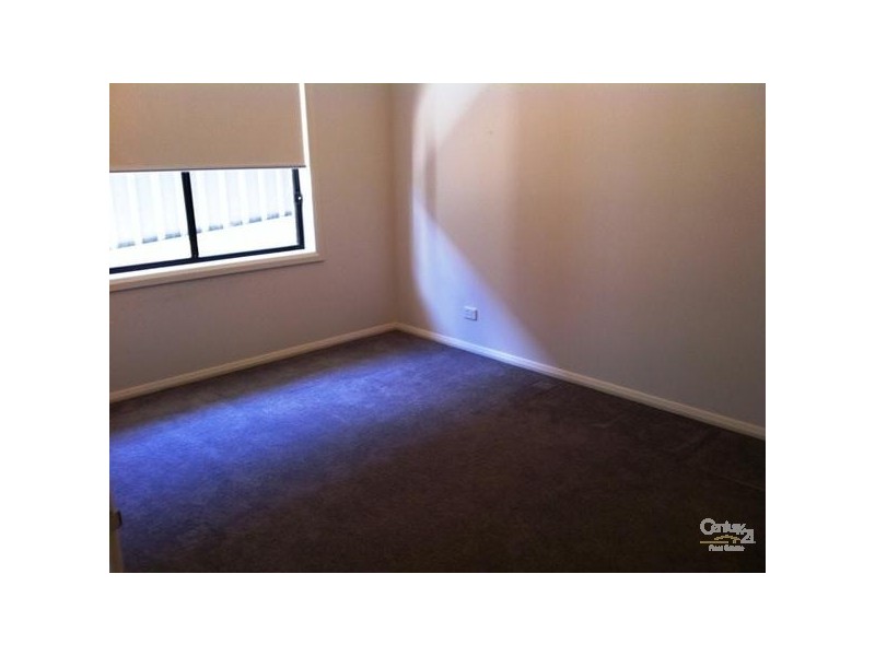 5 Woodbridge Drive, Cameron Park NSW 2285