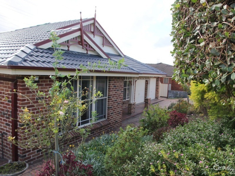 51 Decora Crescent, Warabrook NSW 2304