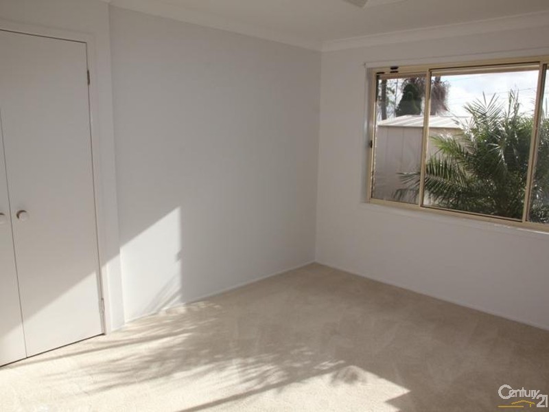 51 Decora Crescent, Warabrook NSW 2304