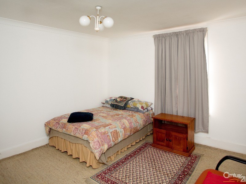 114 Bull Street, Cooks Hill NSW 2300