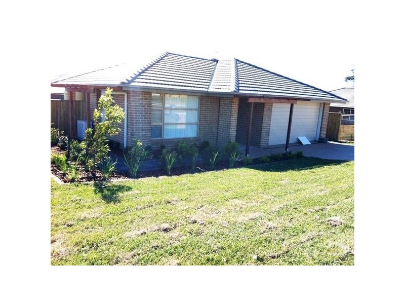 8 Mitti Street, Fletcher NSW 2287