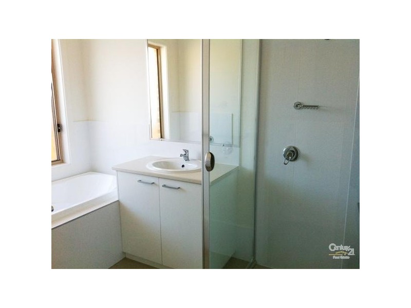 8 Mitti Street, Fletcher NSW 2287