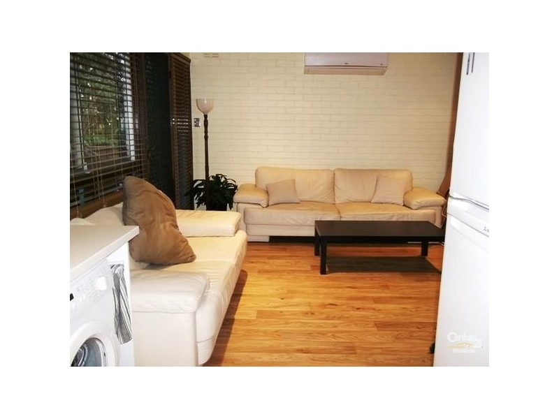 13/90-100 Tyrrell Street, The Hill NSW 2300