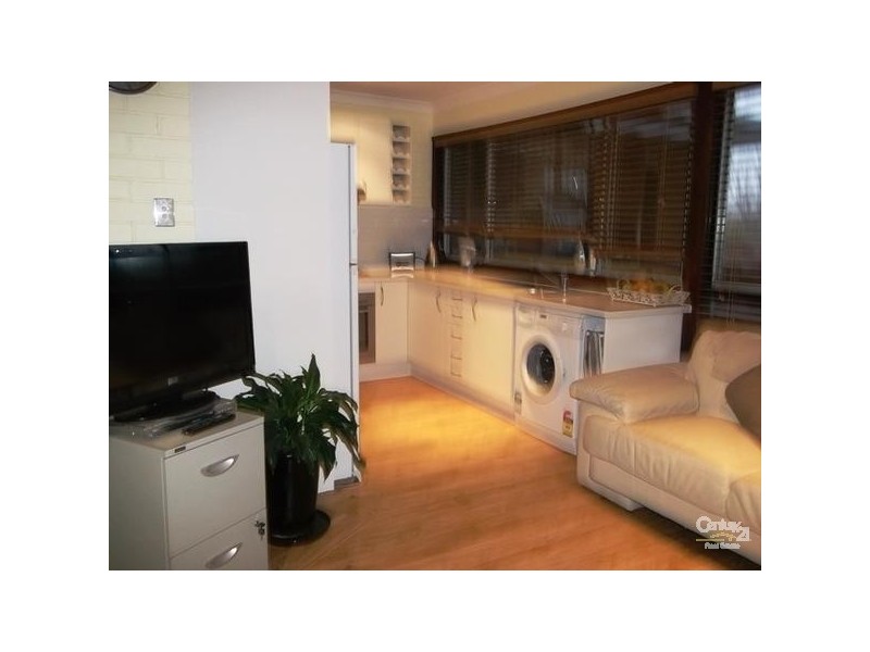 13/90-100 Tyrrell Street, The Hill NSW 2300