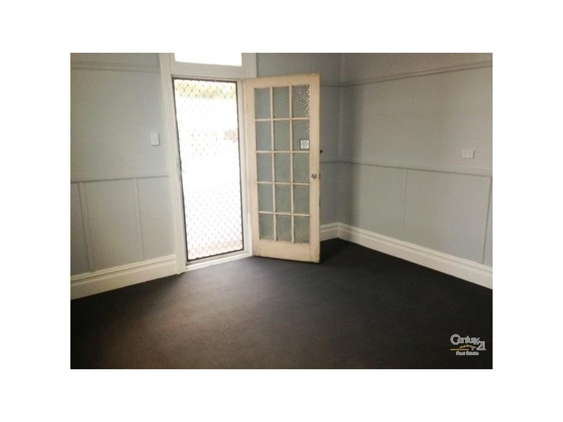 31 Chinchen Street, Islington NSW 2296