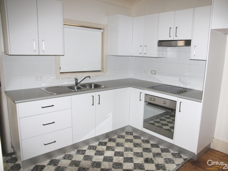 3 Kings Road, Tighes Hill NSW 2297