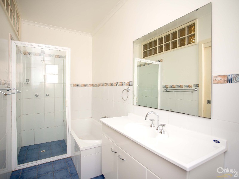 2 Emerald Street, Hamilton North NSW 2292