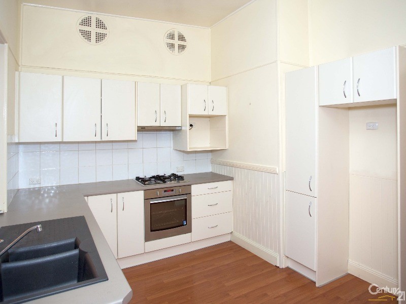 2 Emerald Street, Hamilton North NSW 2292