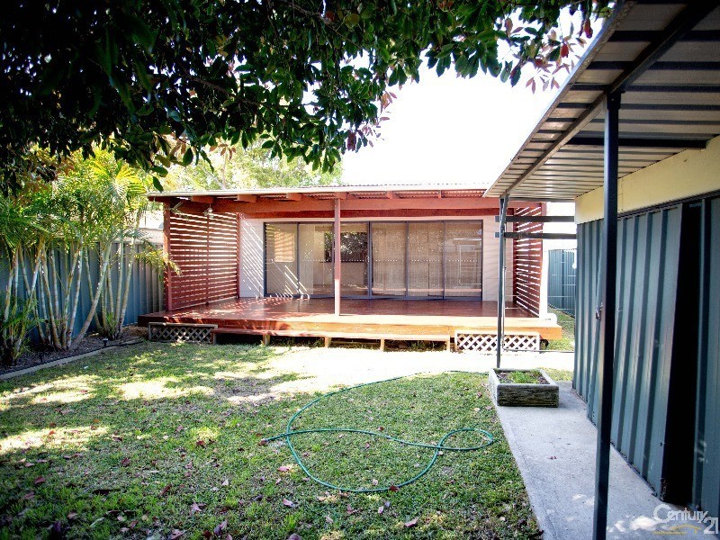 2 Emerald Street, Hamilton North NSW 2292