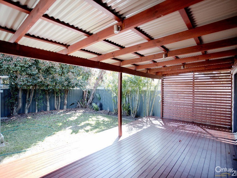 2 Emerald Street, Hamilton North NSW 2292