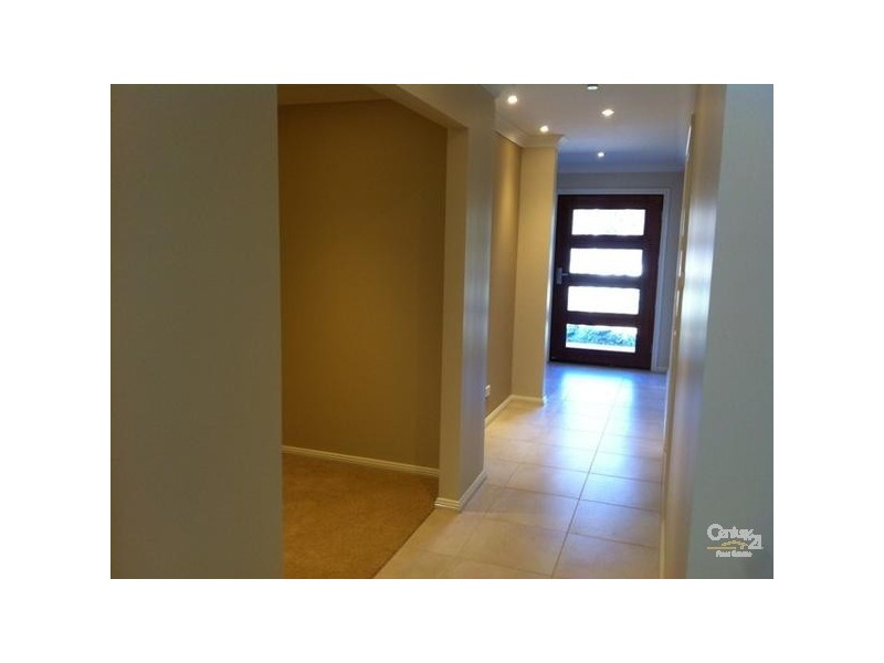 17 Hinchinbrook Close, Ashtonfield NSW 2323