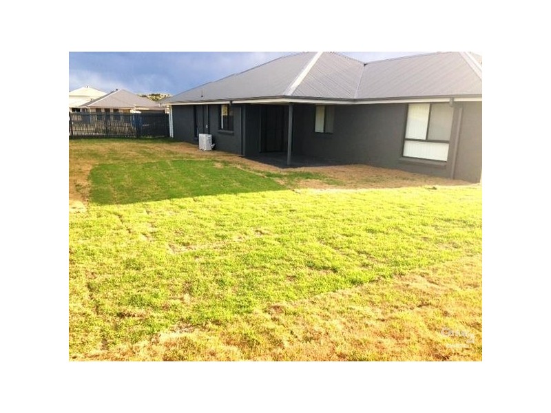 41 Seaside Boulevarde, Fern Bay NSW 2295